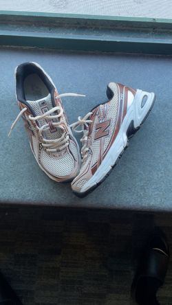 New Balance 740 Size 7 / Brown