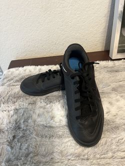 Nike Indoor Soccer Shoes -Size 2 Youth