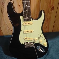 Harley Benton ST20 BK 