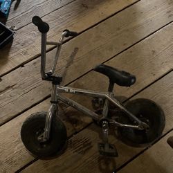 Rocker 2 Mini Clown Bike 