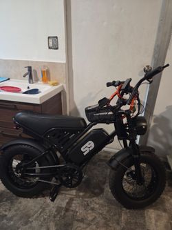 Bicicleta  electrica  de poco uso