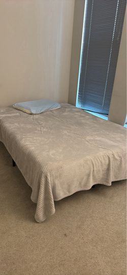 Full size mattress with metal frame