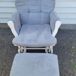 Rocking Chair With Ottoman 