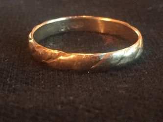 14k solid gold fancy style ring size : 10 1/2