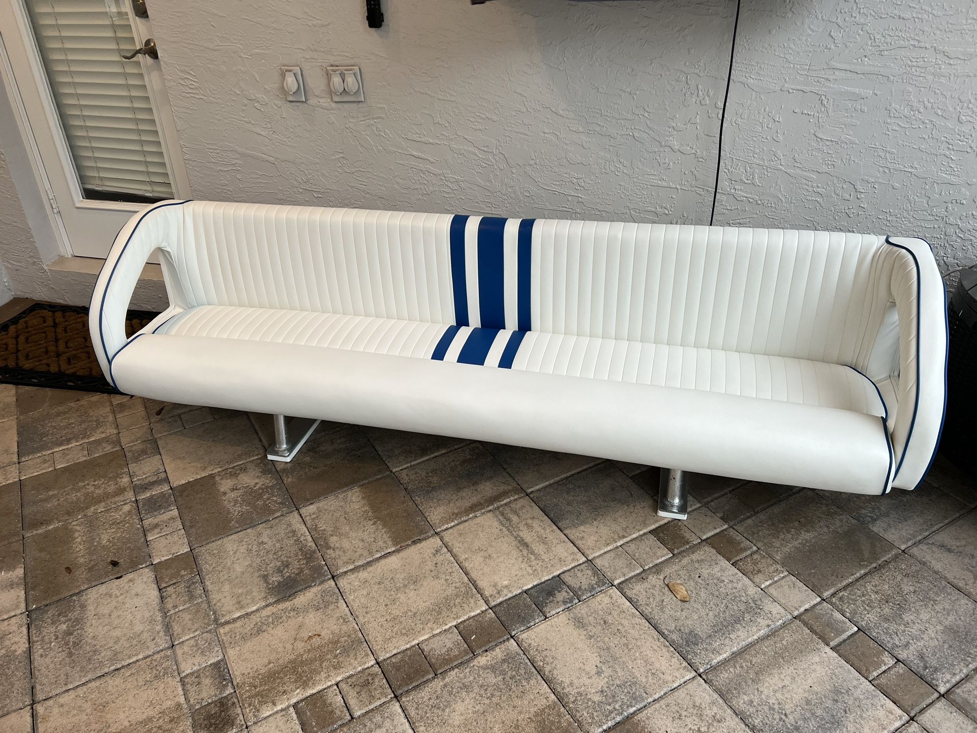 Marine boat bench seat From intrepid