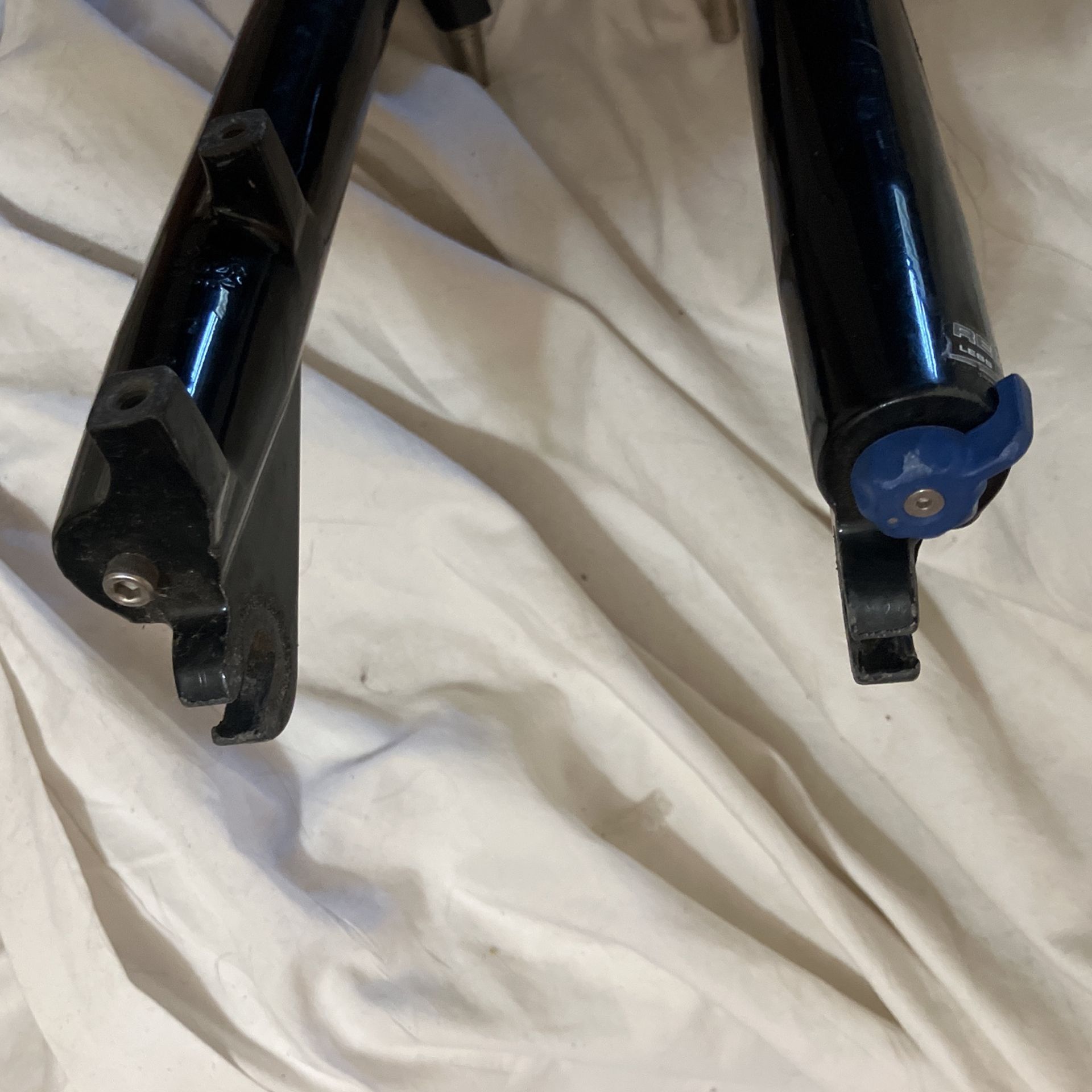 26” Manitou Skareb Fork 80mm Travel for Sale in Orange, CA - OfferUp