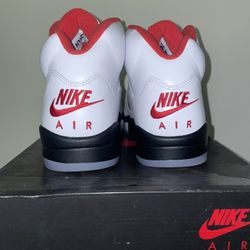 Jordan 5 Retro Fire Red Silver Tongue
