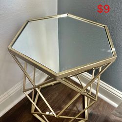Gold Side table Coffee/jewelry/bedroom Table 