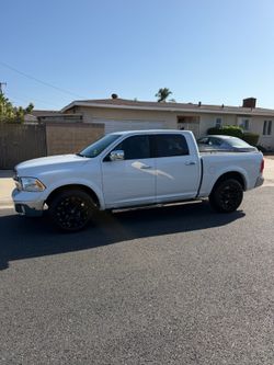 2015 RAM LARAMIE