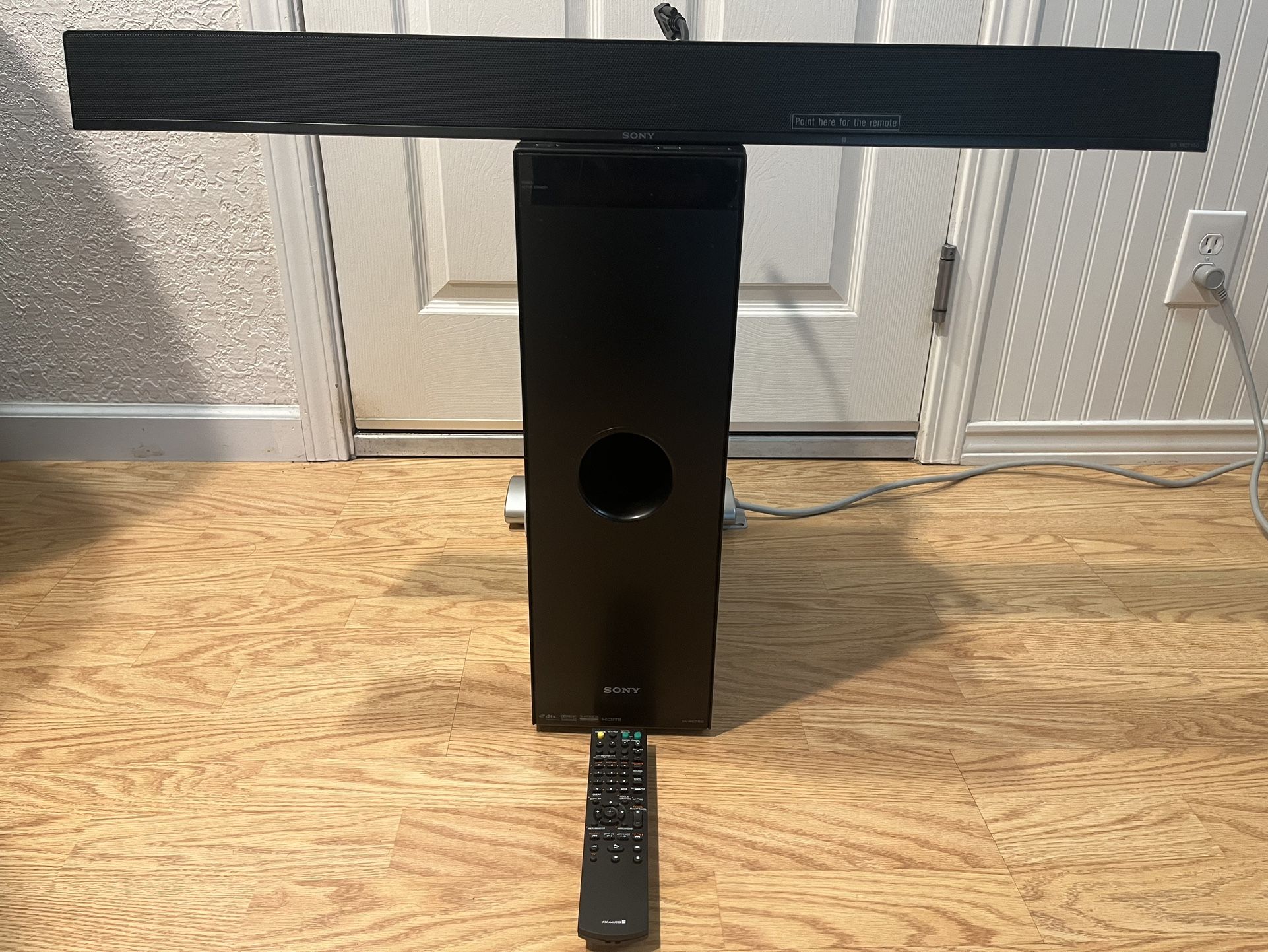 Sony SSMCT100 Sound bar with SAWCT100 Powered Subwoofer W/Remote for