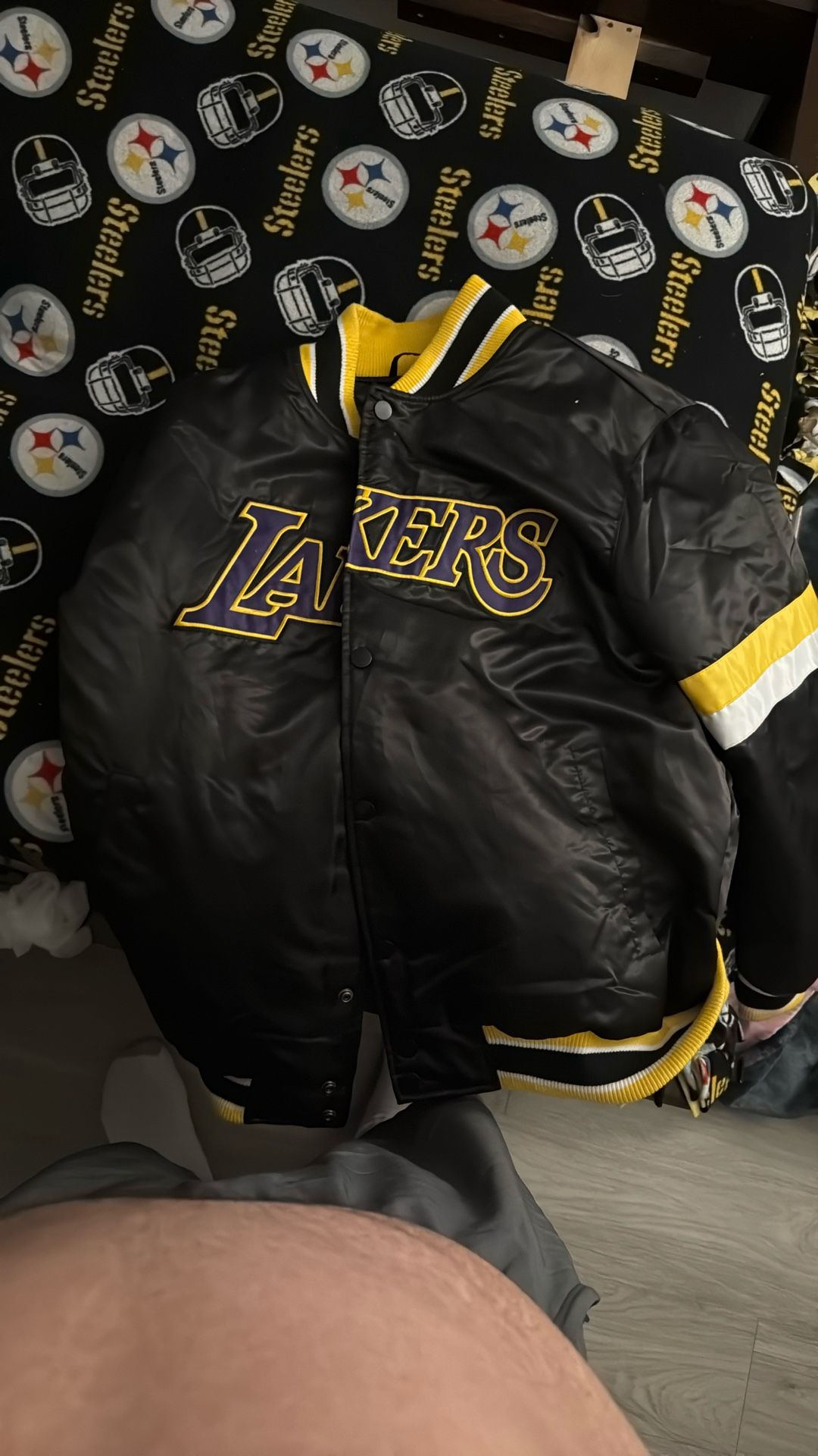 Lakers Starter Jacket Size XXL