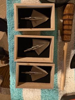 6 New katana annihilator broadheads and Iron will wide 150 grain heads