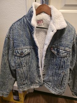 Vintage LEVI'S Jacket Sherpa Lining Size LARGE