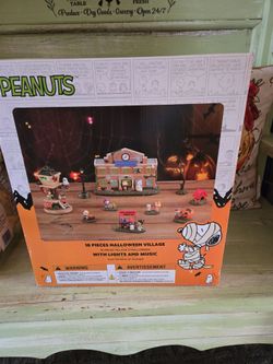 Peanuts 10-Piece Halloween Village with Lights and Music