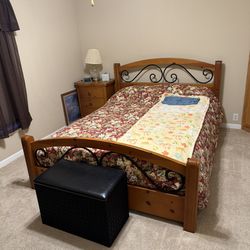 Queen Bedroom Set