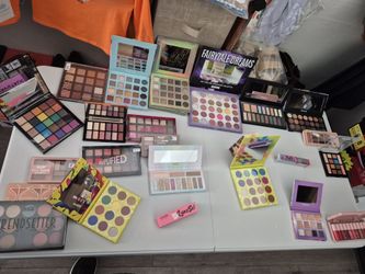 Mixed Eyeshadow Palette Lot – 20+ Palettes