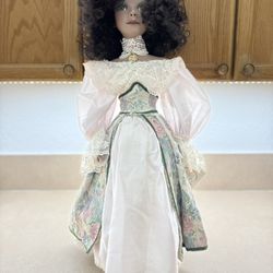 World Gallery Dolls: Patricia Loveless: Regina Marie
