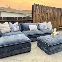 💙 Luxe Cloud-Soft Blue Sectional Couch with Ottoman 🚚DELIVERY AVAILABLE 🚚💙