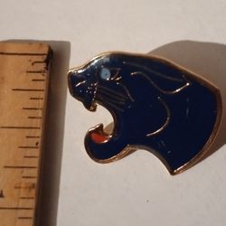 Panther Cougar Head Animal Vintage Collectible Lapel Pin A-2
