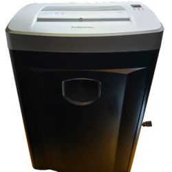 Fellowes 8 Sheet Heavy Duty Paper Shredder Black Model DM8C 