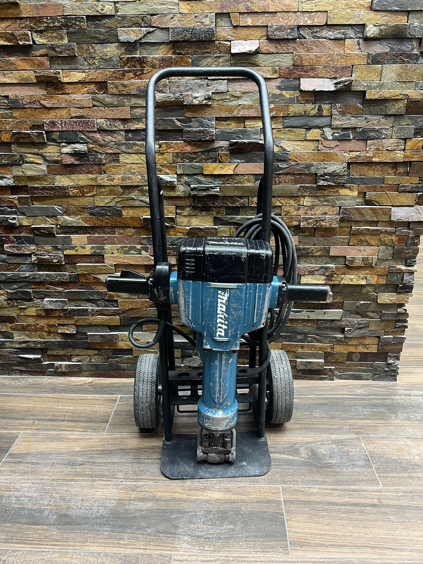 Makita HM1810 70LB Electric Demo Hammer Demolition Breaker w/ Cart,makita,makita Hammer Drill, Hammer Drill,Jack Hammer,makita Avt Jack Hammer,