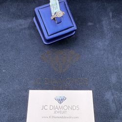 Ring Engagement Diamonds Real And Gold 