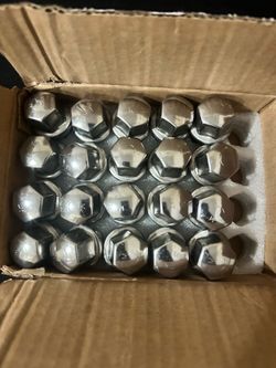 OEM Mopar Chrome Lug Nuts M14x1.5 (Fits Charger, Challenger, Durango, Jeep)