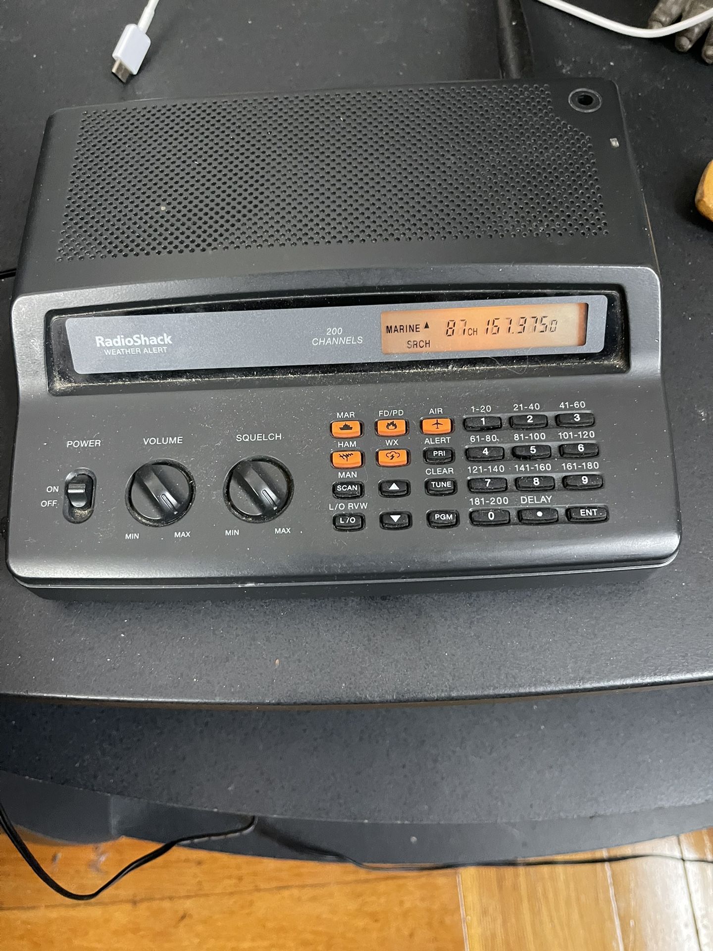 200 Channel Scanning Receiver Radio Shack 20-424 PRO-2018 Weather Alert Working!