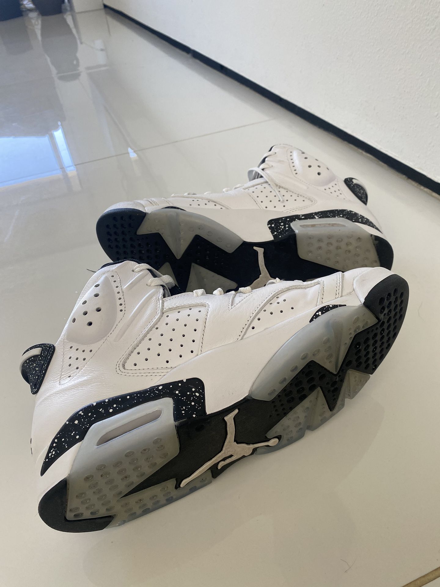 Jordan 6 Reverse Oreo