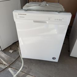 Dishwasher White