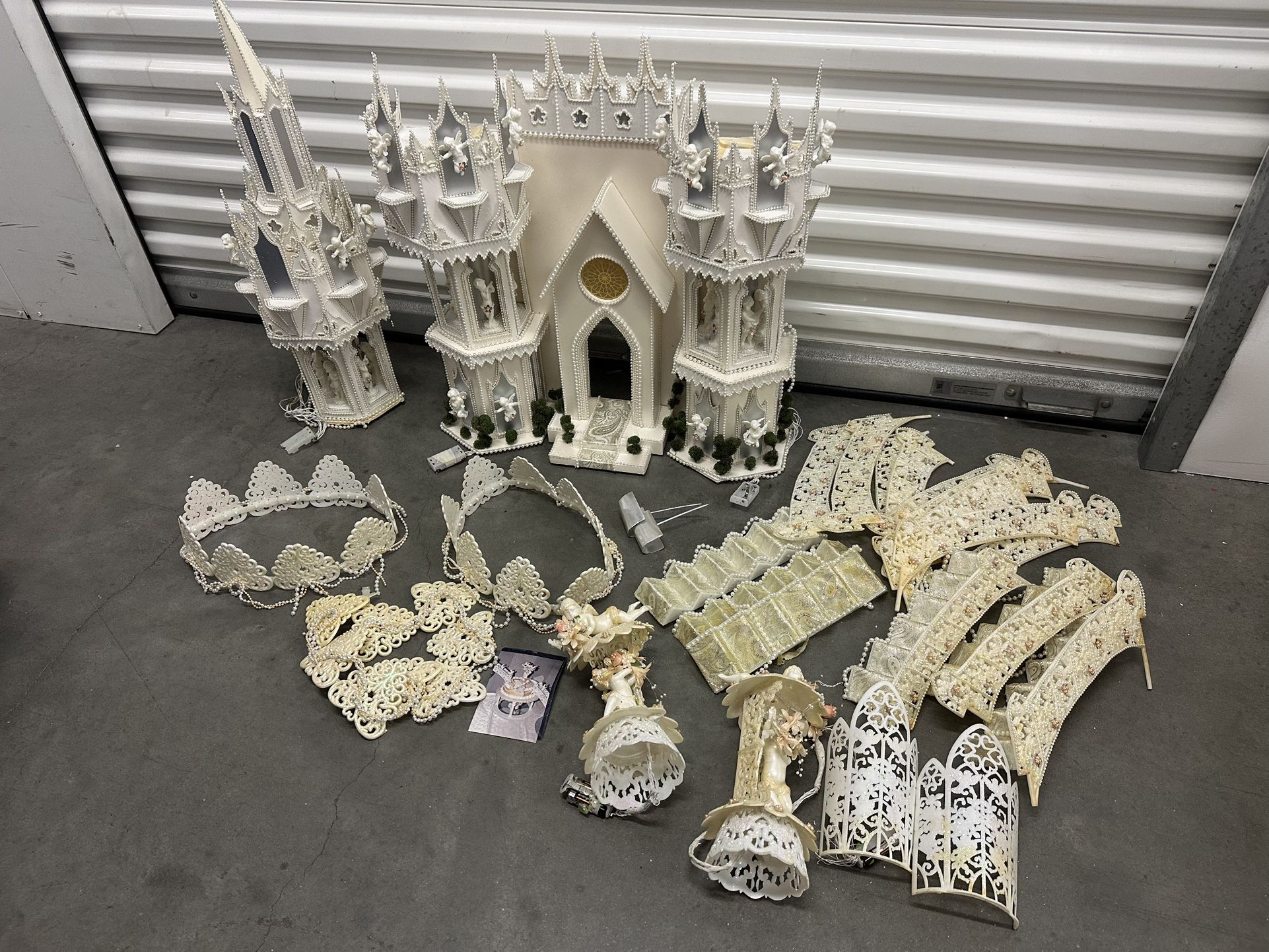 Wedding Castle for Wedding Cake decor LARGE 2’ tall with accessories