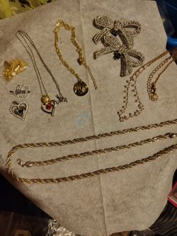 Women's jewelry