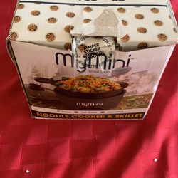 My mini Noodle Cooker And Skillet for Sale in Stockton, CA - OfferUp