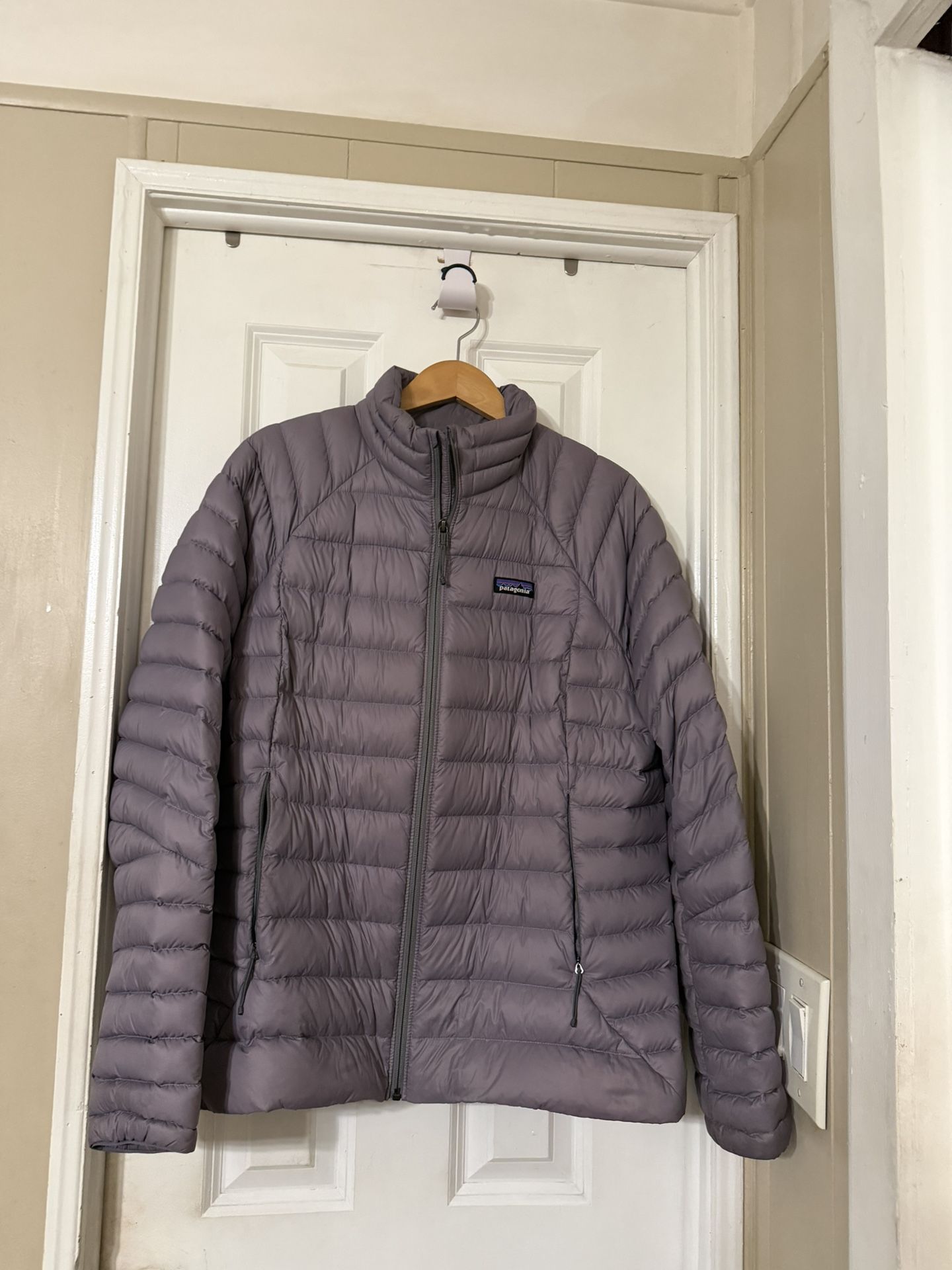 Women’s Patagonia Down Sweater Jacket