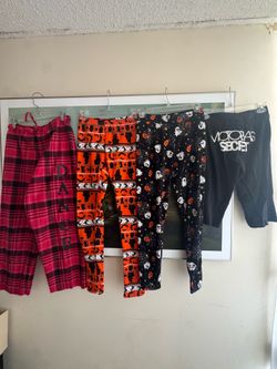 13 pieces 8$ tshirts leggings, pants, top, blouse, Halloween, Victoria Secret Santa