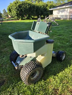 Permagreen Triumph Spreader 