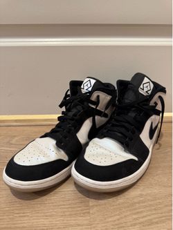 Nike Air Jordan 1 Retro High OG Black White Size 11 Authentic