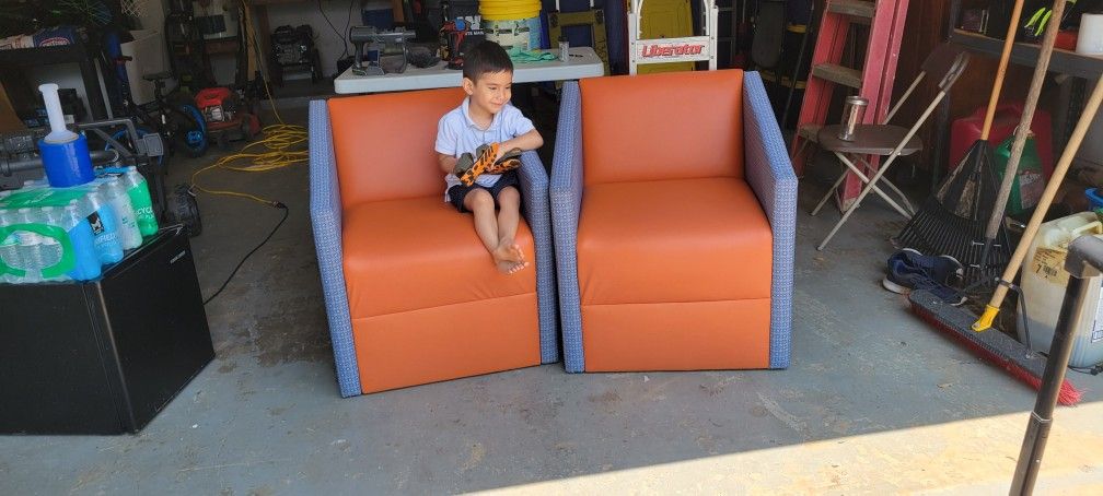 2 Lobby Vynle Chairs.