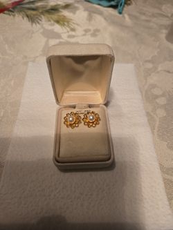 GOLD 14K Earrings With Original Pearls 