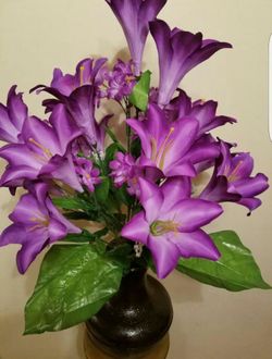 New artificial floral arrangement Purple lilies