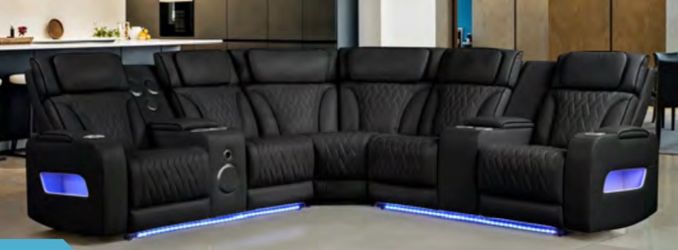 CONTEMPORARY ~ LUXURIOUS SLEEK LEATHER SOFA!!!!