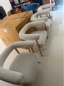 4 Dining chairs