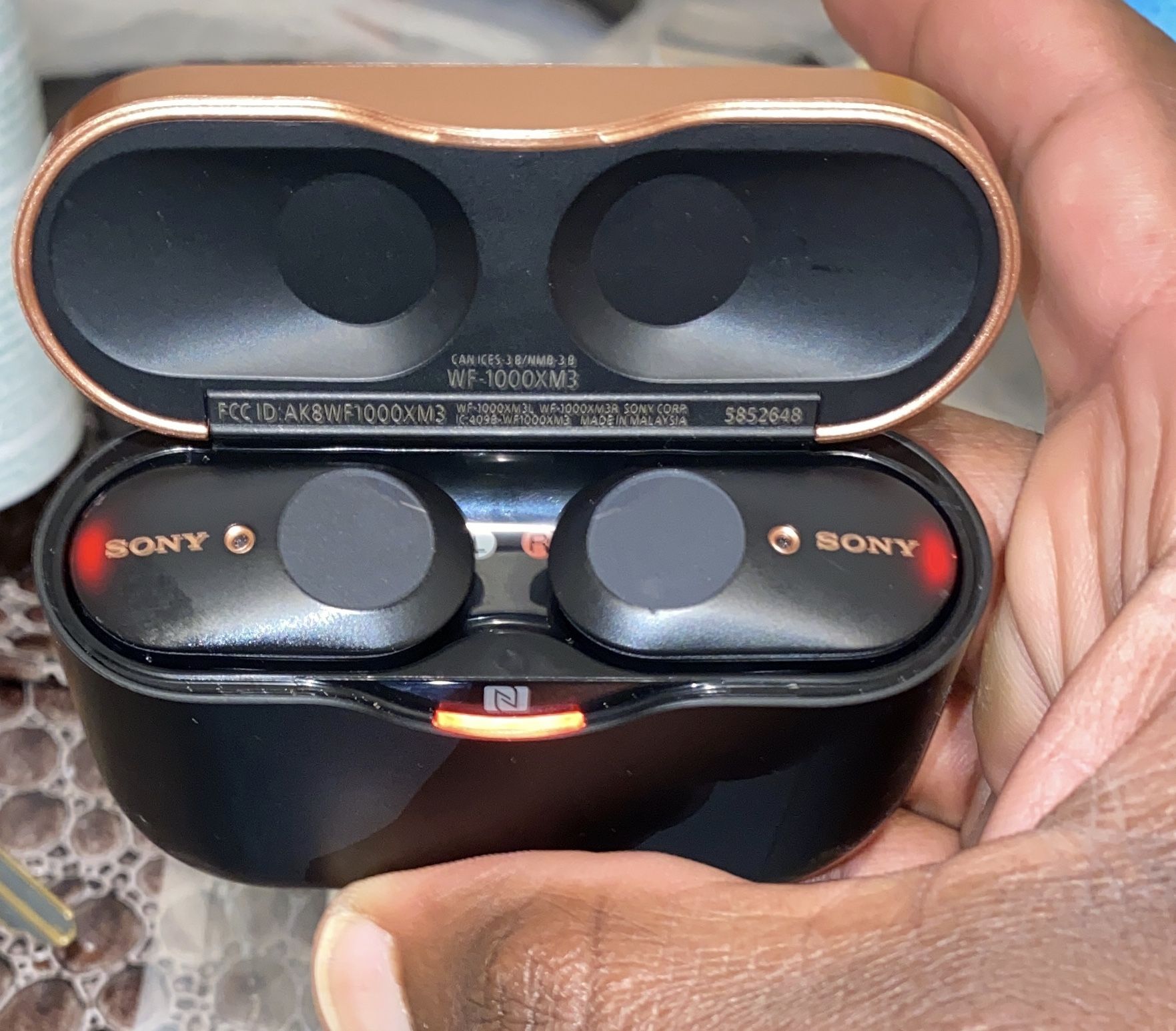 Sony Earbuds WF1000 XM3 for Sale in Framingham, MA OfferUp