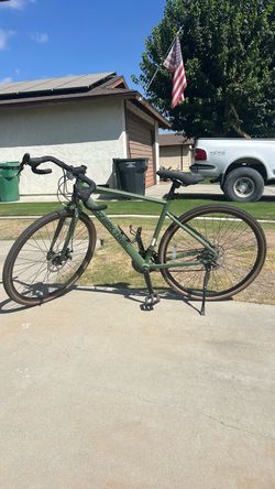 Gravel bike