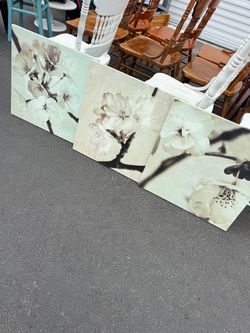 $20 Floral picture frame