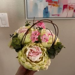 Pink Flower Vase With Flowers 