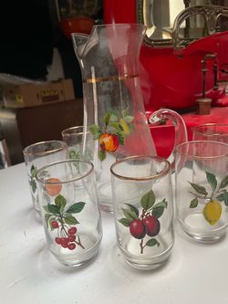 Retro picture and juice glass set