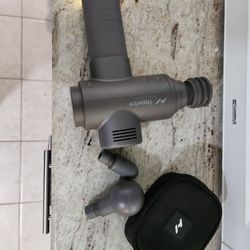 HYPERICE MASSAGE GUN