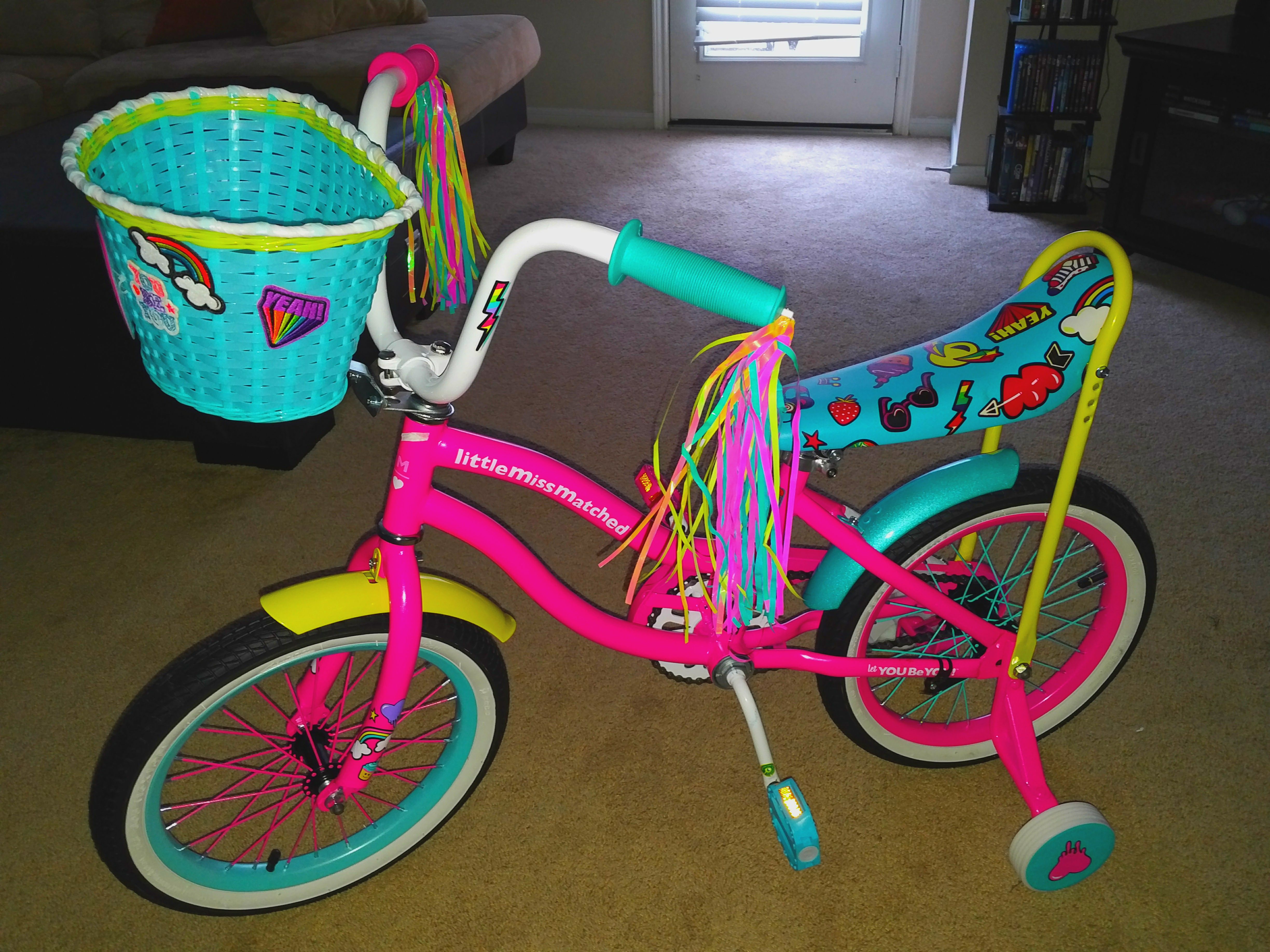 Avigo little miss top matched bike