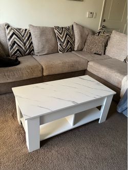 Lift Top Table 39in W/ Hidden Compartment